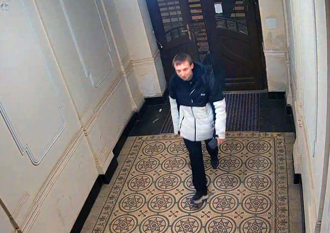 Полиция Праги разыскивает непривередливого вора: видео