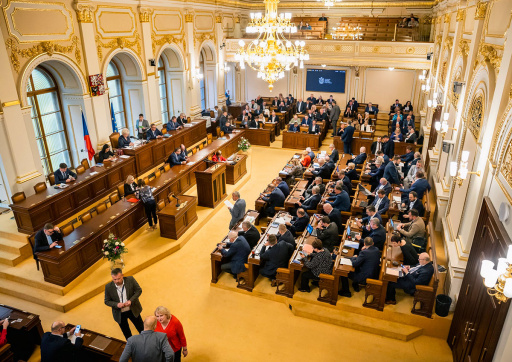 Парламент Чехии поддержал в первом чтении скандальный законопроект об отмене сборов на радио и ТВ