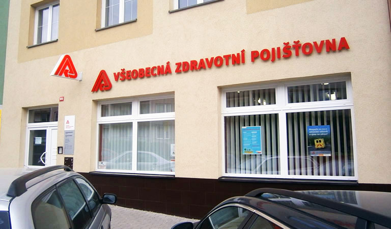 Украинская семья не знала, что должна платить VZP за детей. Набежавший долг стал неприятным сюрпризом