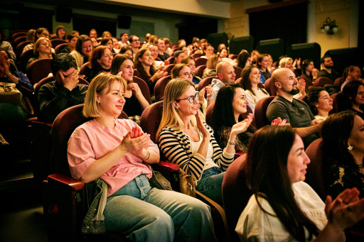 У Празі 26 та 28 грудня пройдуть святкові стендапи з кращими жартами за рік