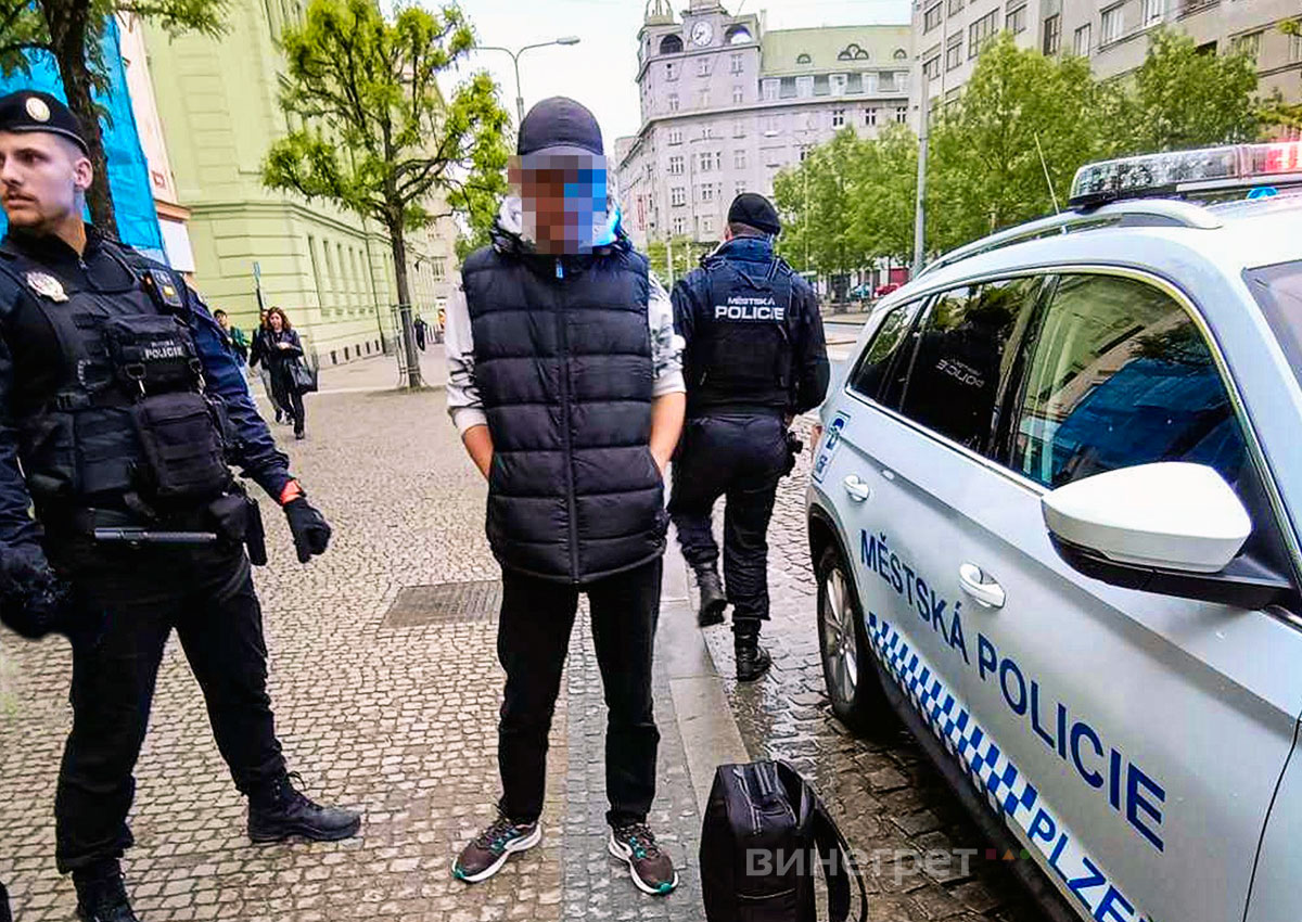В Чехии иностранец неудачно уснул в туалете фастфуда и нарвался на депортацию