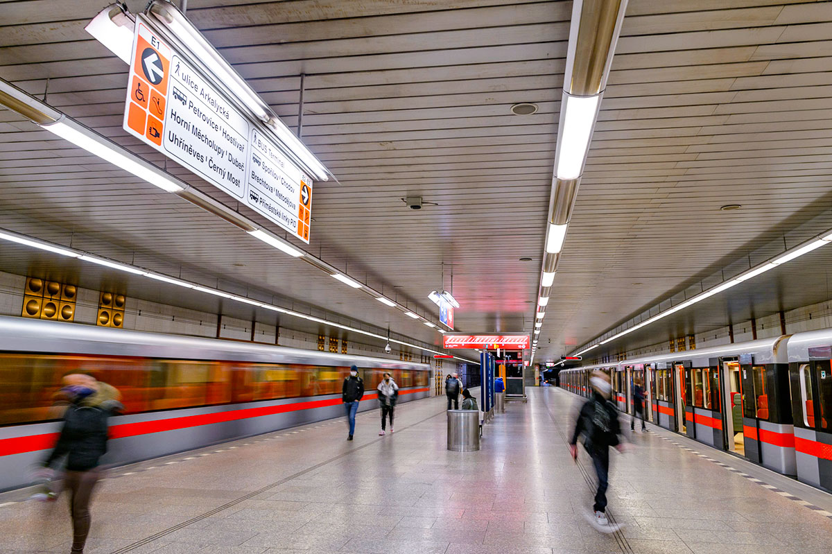 Прага опубликовала график ограничений работы метро во второй половине 2025 года