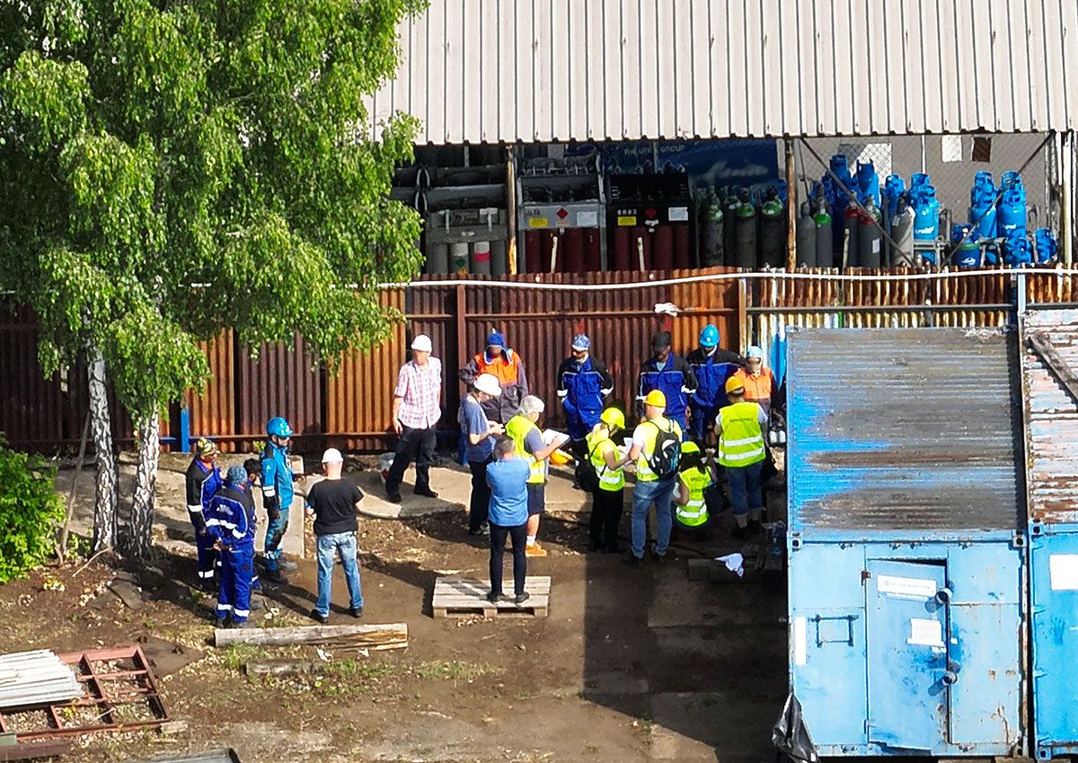 В Чехии полиция провела масштабную проверку мигрантов: видео
