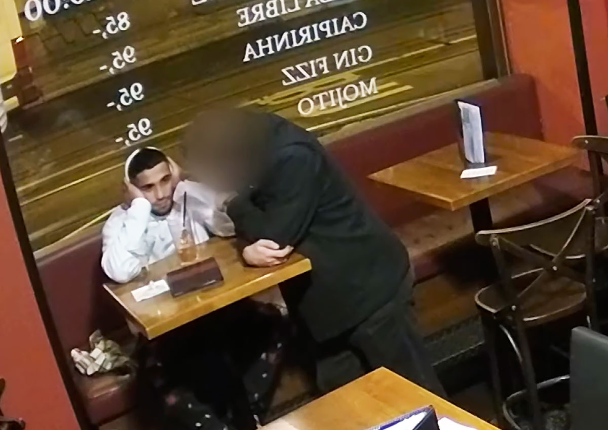 Полиция Праги разыскивает грабителя