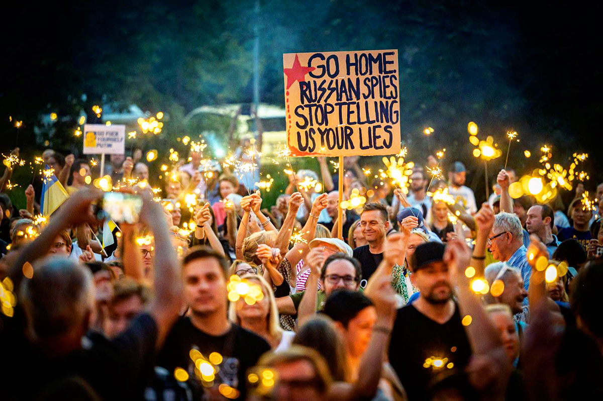 Сегодня у посольства РФ в Праге пройдет митинг «Иван, иди домой!»