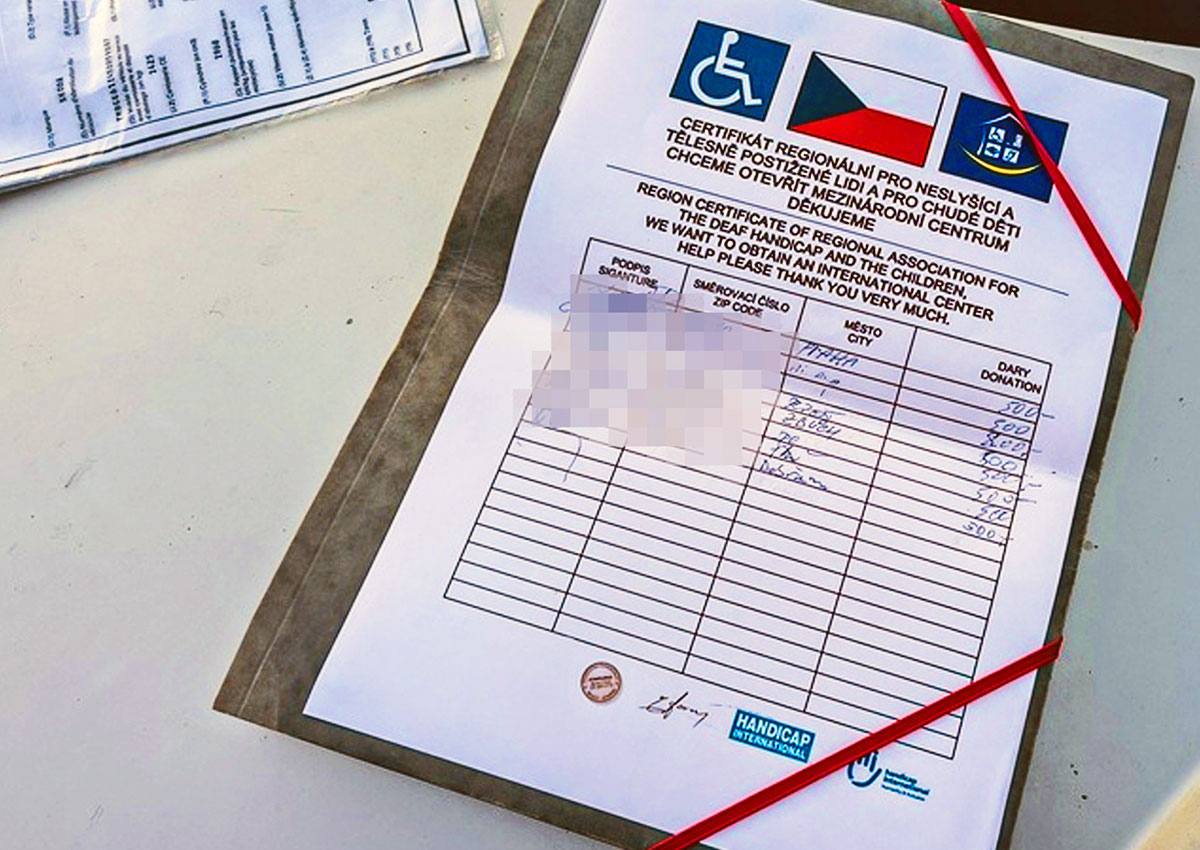 В Чехии полиция «исцелила» глухих сборщиков пожертвований