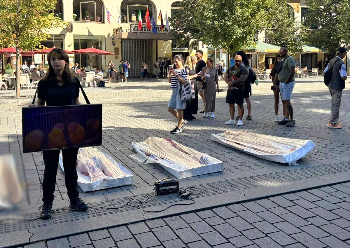 В центре Праги протестовали против эксплуатации животных