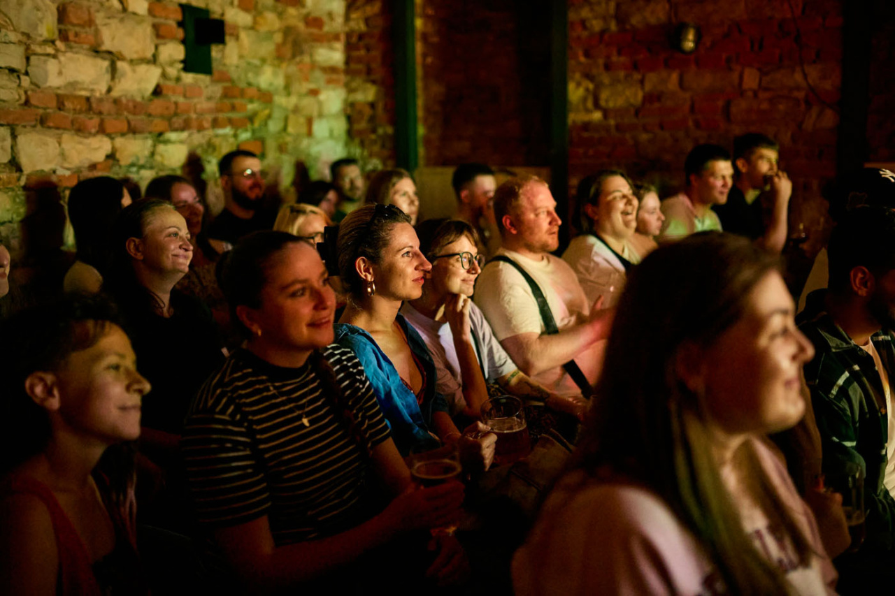 В пятницу в Праге пройдет благотворительный концерт украинского стендапа