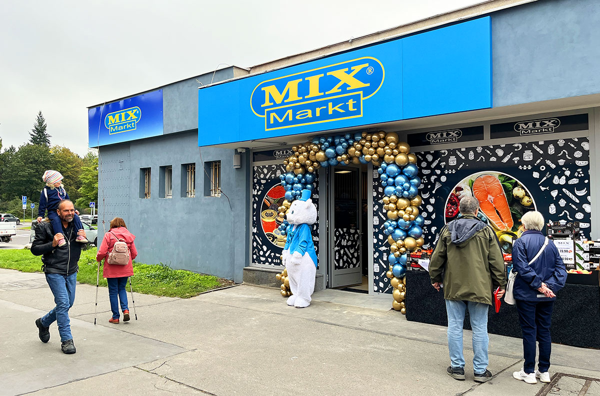 В Праге открылся крупнейший магазин Mix Markt: фото и видео