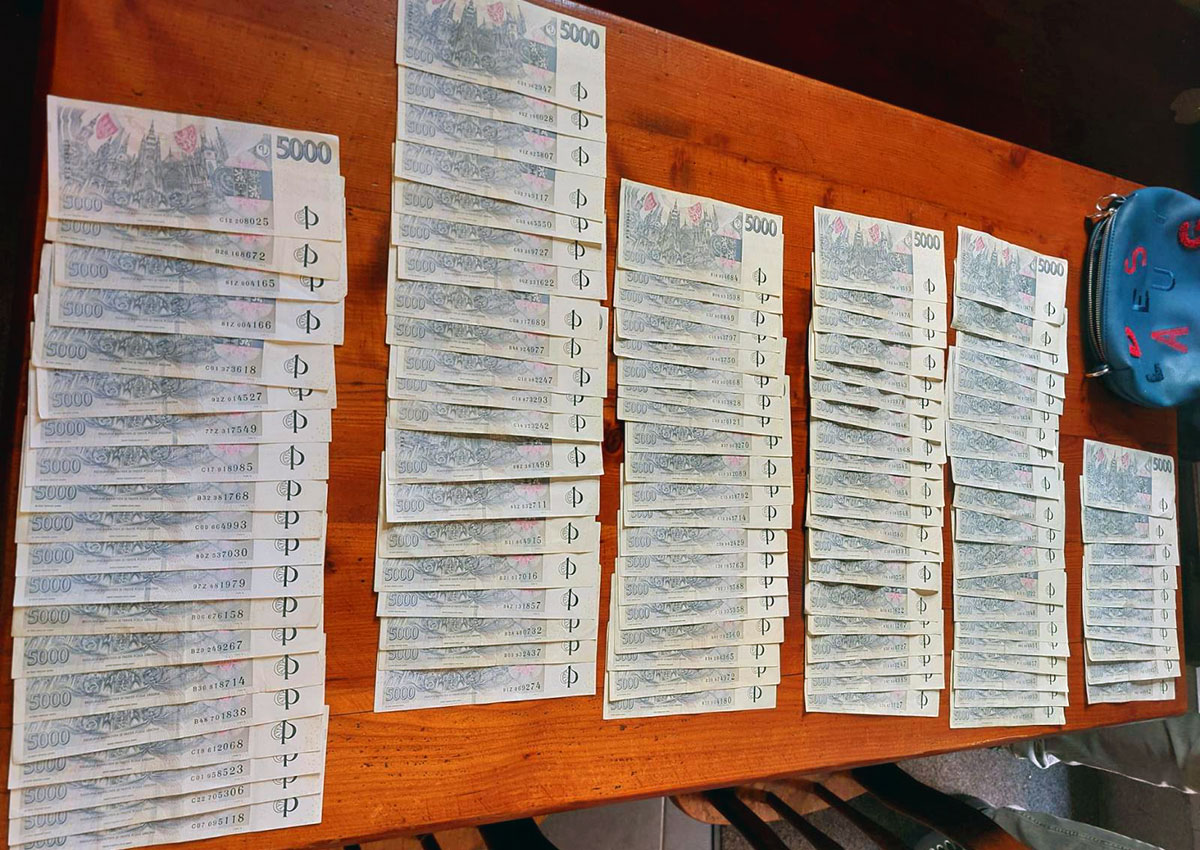 В Праге вор вынес из офиса крупный куш, но продумал не всё
