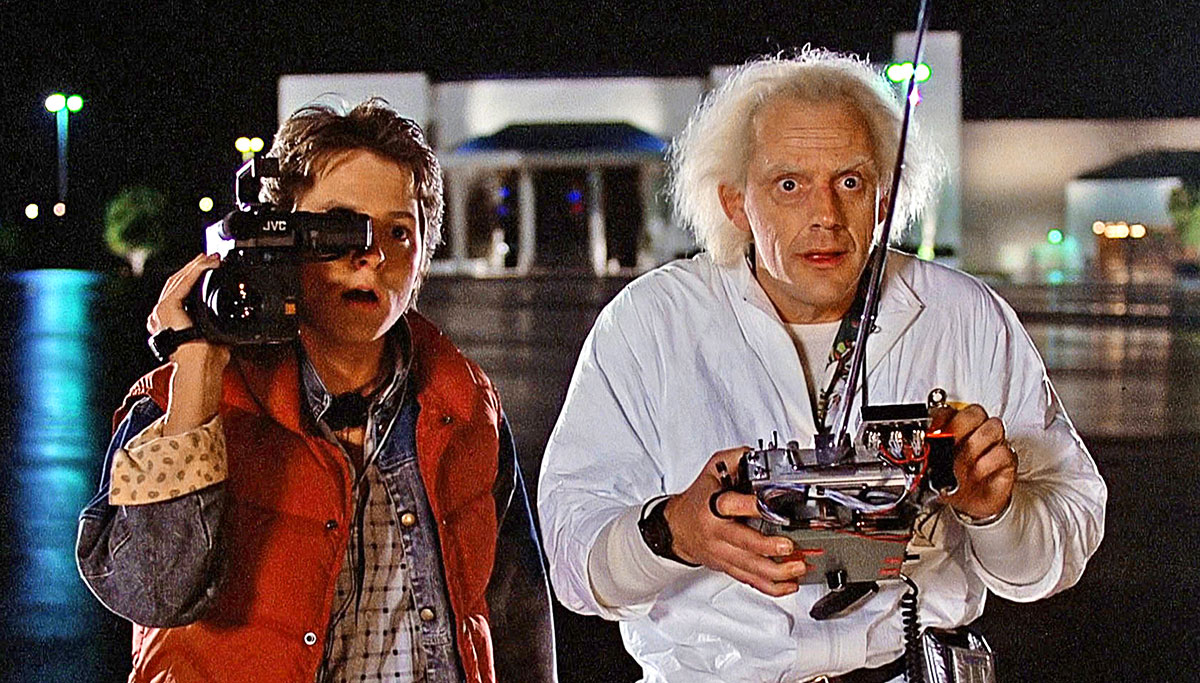 В пражском IMAX начались показы культового фильма «Назад в будущее»