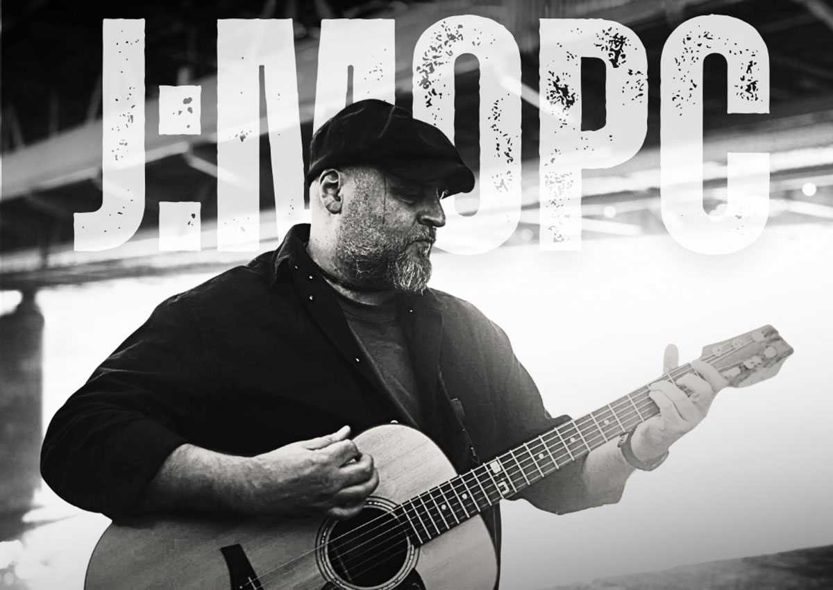 В субботу Владимир Пугач даст акустический концерт в Праге