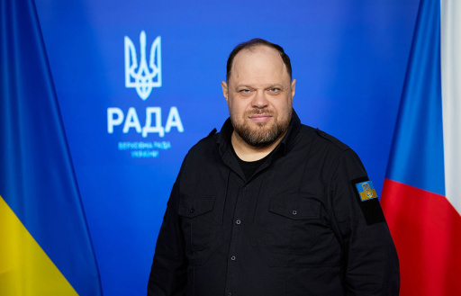 В парламенте Украины вывесили флаг Чехии. Замглавы МИД поблагодарил чехов на чешском языке