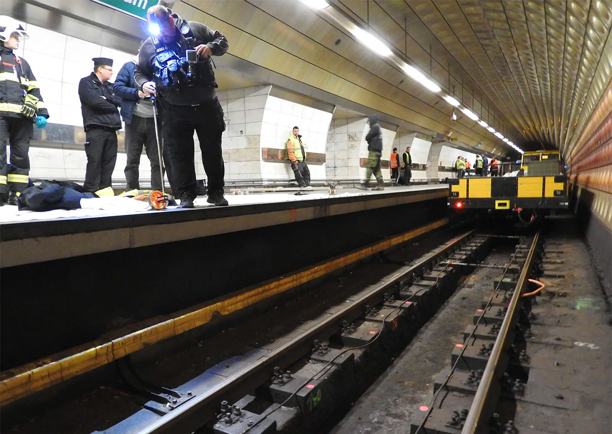 Самоубийство и ампутация: два ЧП за одну ночь в метро Праги