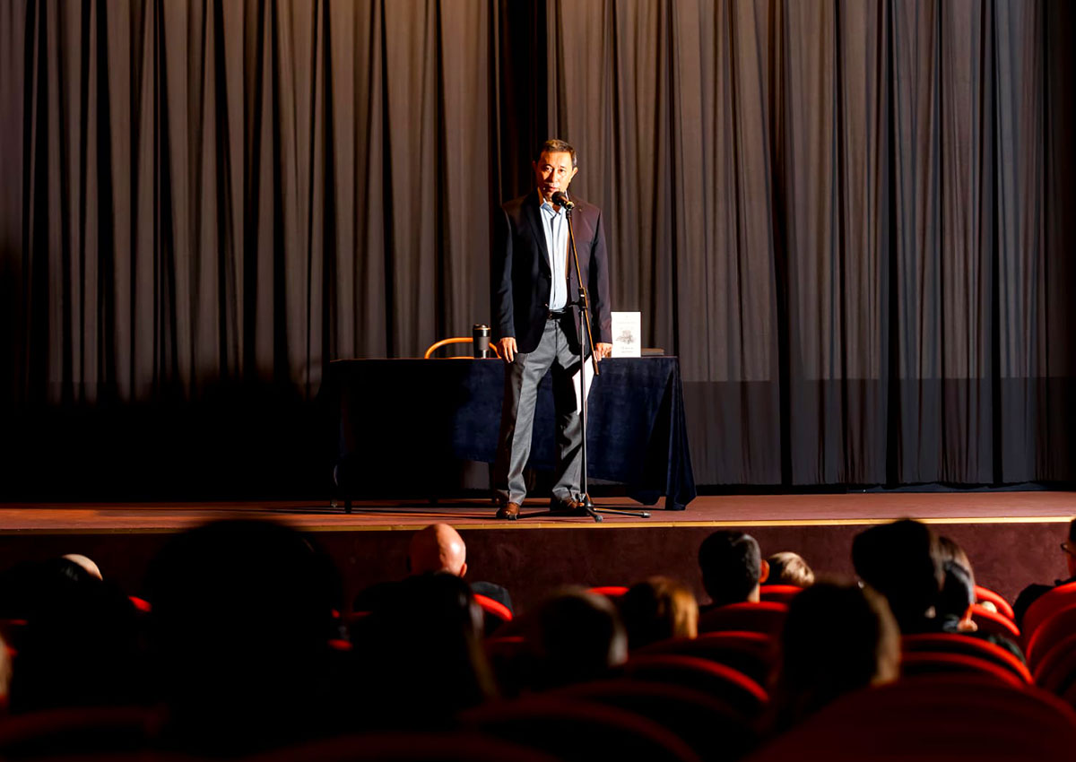 Ермек Турсунов в Чехии: искусство слова, кино и смыслов