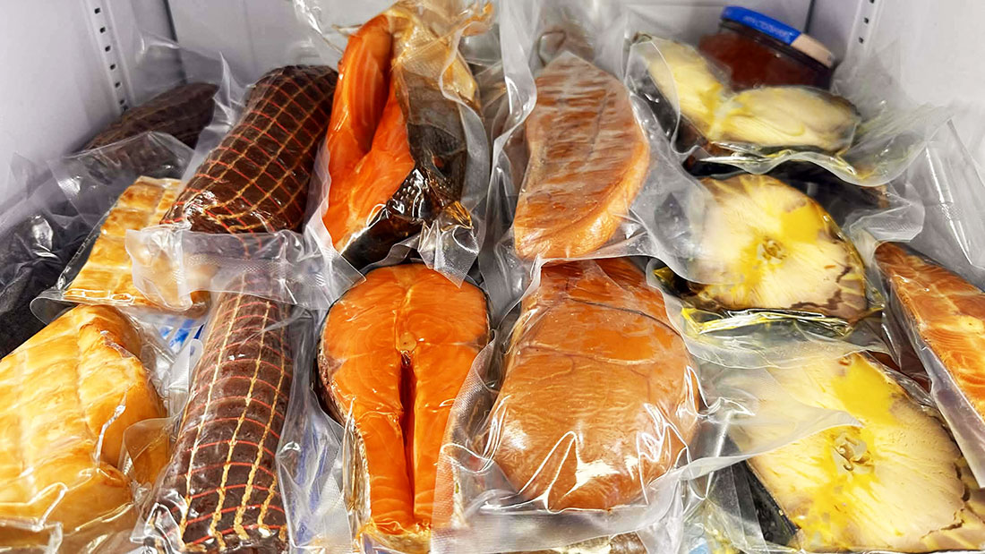 Где в Праге купить вкусную рыбу, морепродукты и икру к Новому году