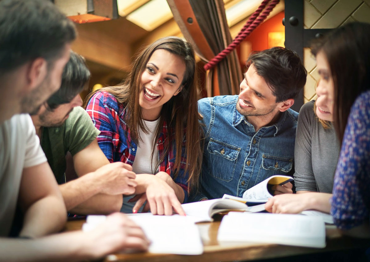 Бесплатные курсы чешского языка для всех иностранцев. Последняя возможность в 2025 году