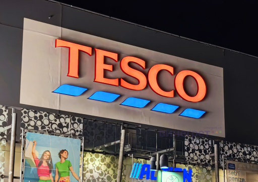Tesco уходит из Чехии. Все магазины компании купит сеть Albert