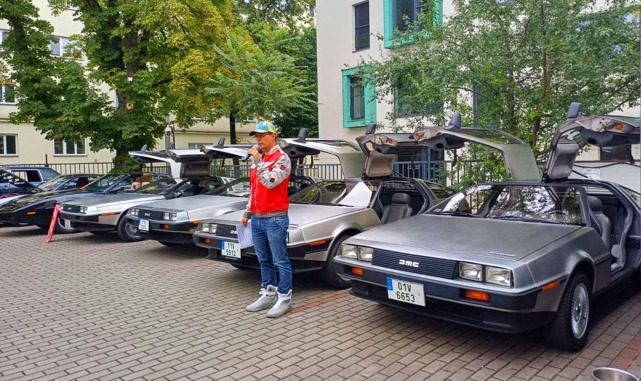 В Праге состоится слет владельцев DeLorean. Вход бесплатный