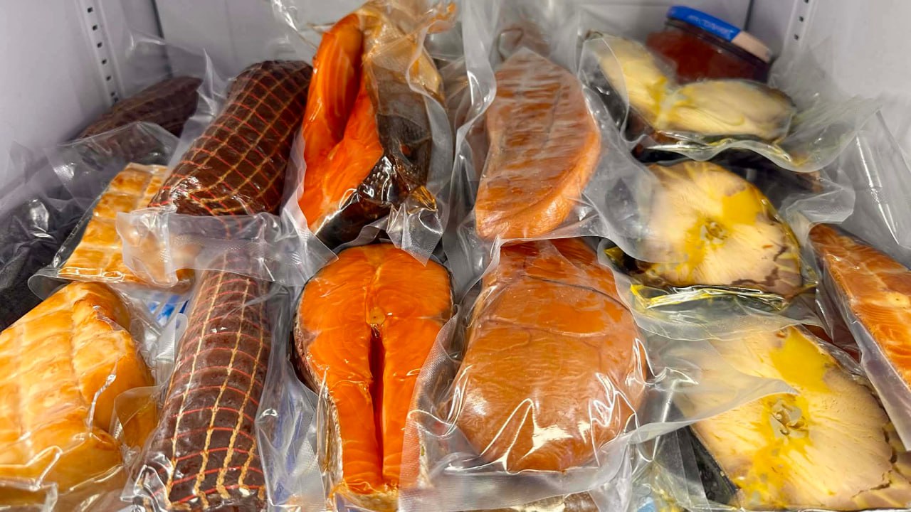 Магазин морепродуктов в Праге объявил трехдневную акцию: скидка 20% на всю рыбу