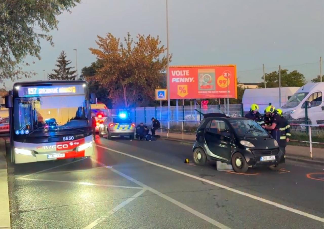 В Праге автомобиль сбил пешехода