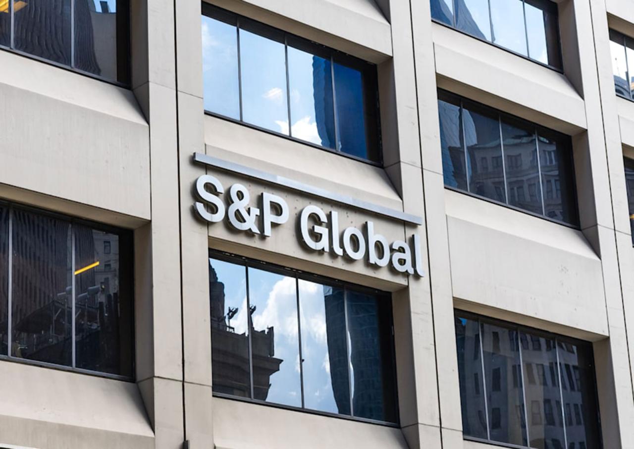 S&P впервые за 15 лет улучшило прогноз кредитного рейтинга Чехии