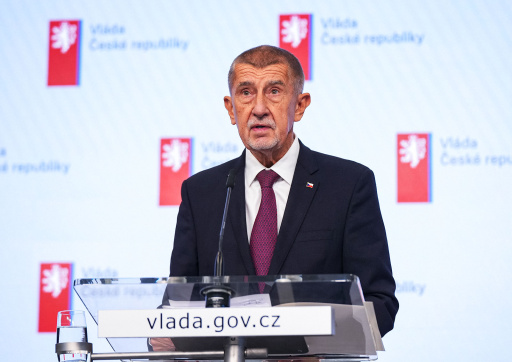 Премьер Чехии обвинил банки в ненасытности