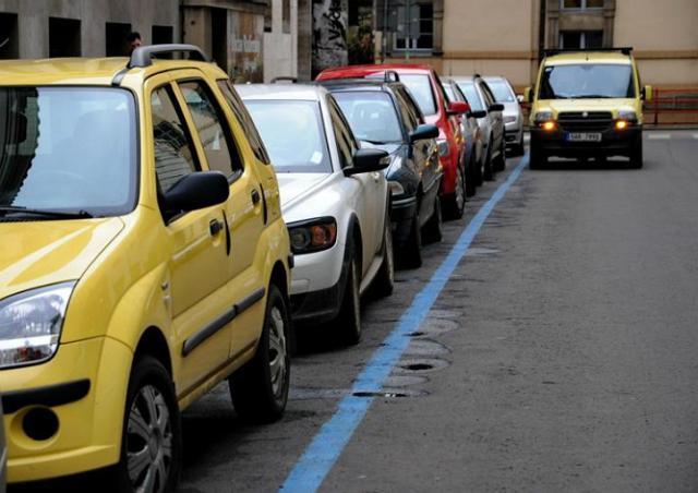 Прага выпустит мобильное приложение для оплаты парковки