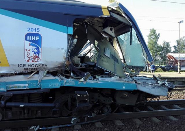 Число жертв железнодорожной катастрофы в Чехии возросло до трех
