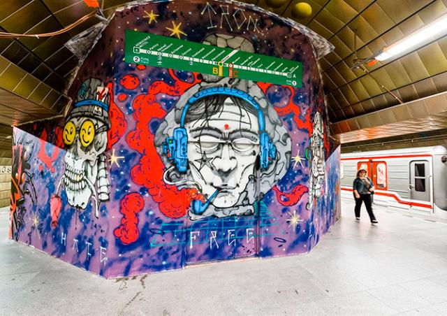 Видео: станцию Můstek пражского метро украсили граффити