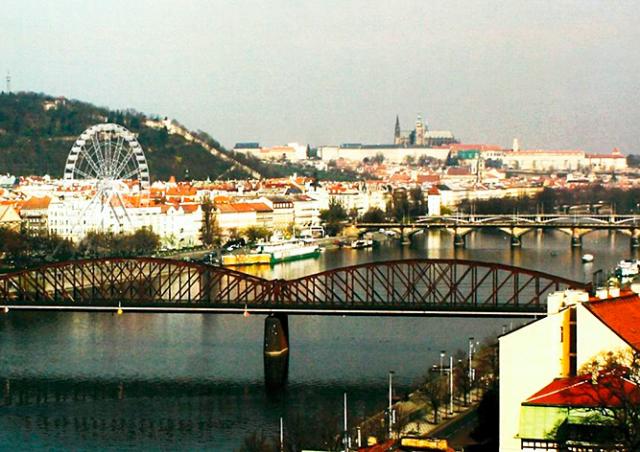 Прага 5 одобрила строительство колеса обозрения на набережной
