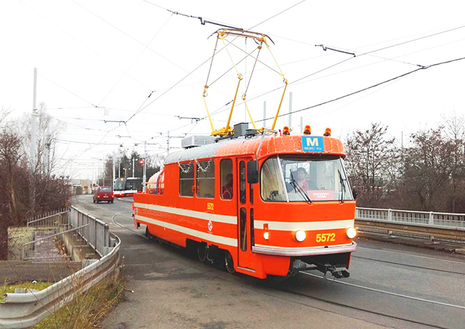 На улицы Праги выйдет рождественский трамвай c веб-камерой
